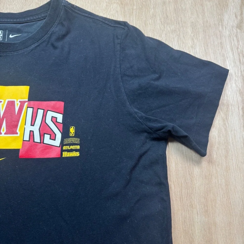 Nike Atlanta Hawks NBA Men's Black Graphic T-Shirt Tee Size L